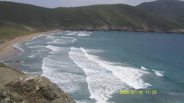 Playa siete olas Neguanje Parque Tayrona